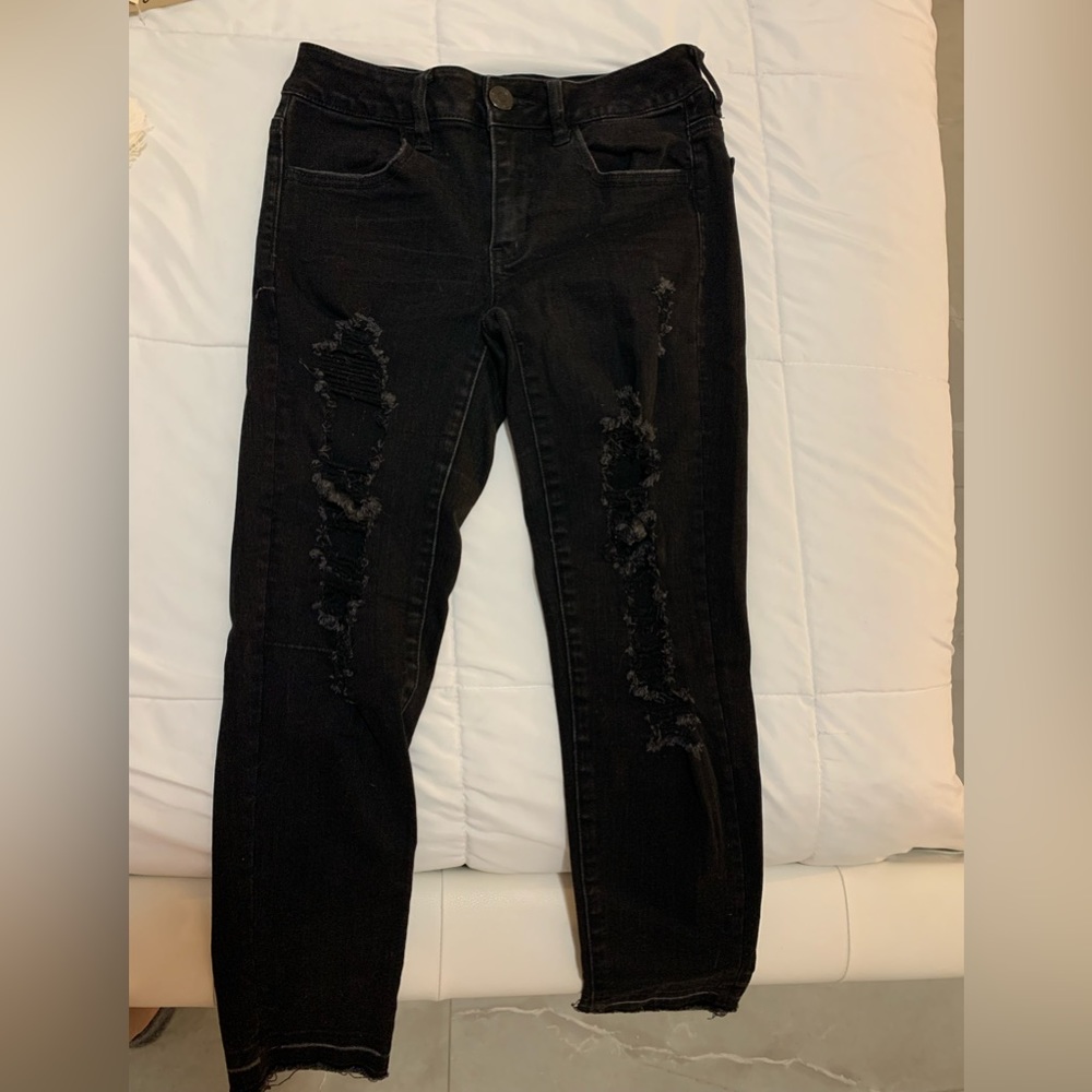 American eagle black ripped jeans. Perfect condition barely worn